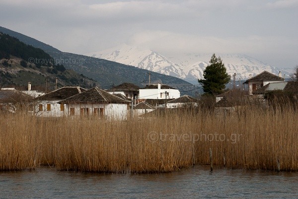 Limni-Ioanninon-Pamvotida-09 Το νησάκι της Κυρα Φροσύνης