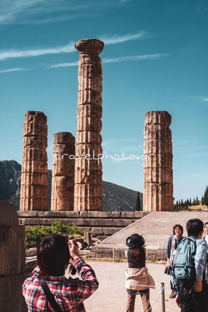 Delphi archeological site, temple of Apollo Ναός Απόλλωνα στους Δελφούς
