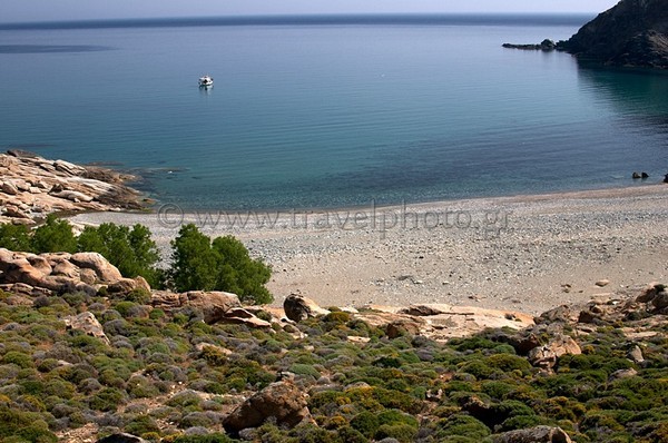 Livada paralia Tinos-beach παραλια τήνου λιβάδα