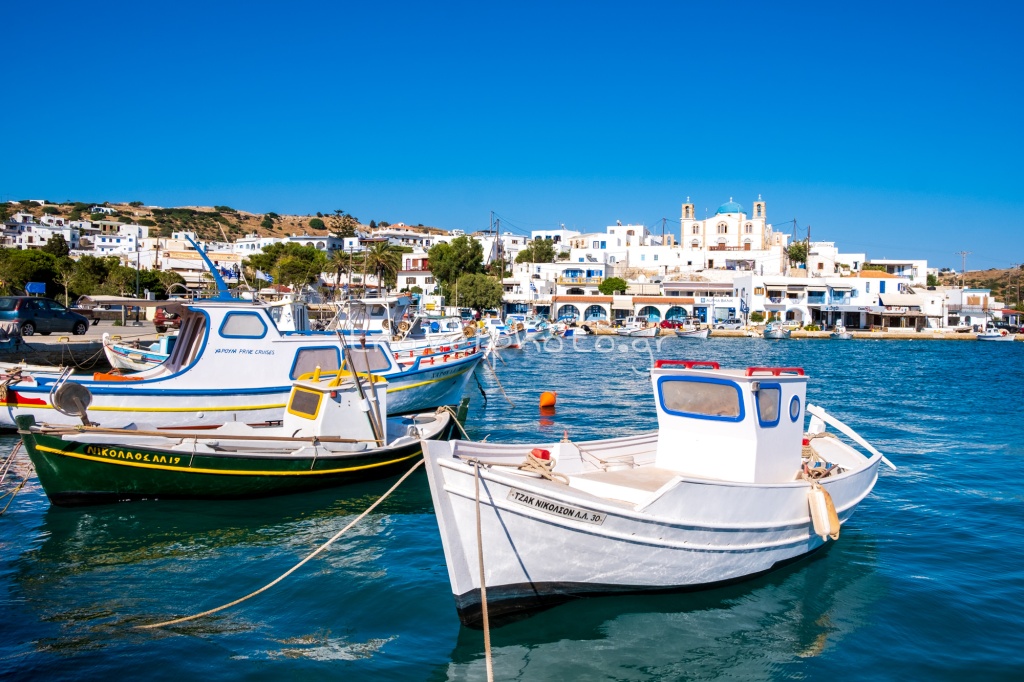 Λιμάνι εκκλησία ψαρόβαρκες οικισμος Λειψών Λειψοι